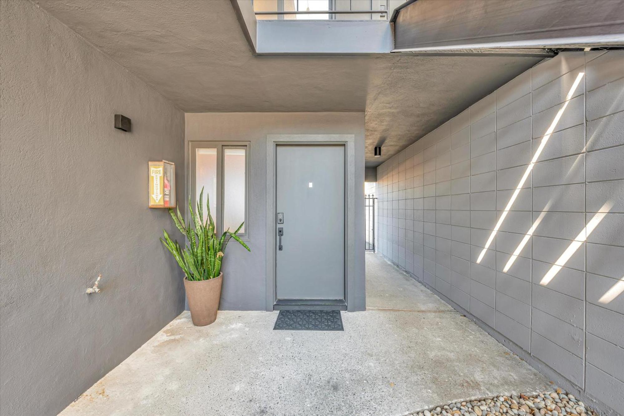 Silicon Valley Stay Apartments San Carlos Exterior photo